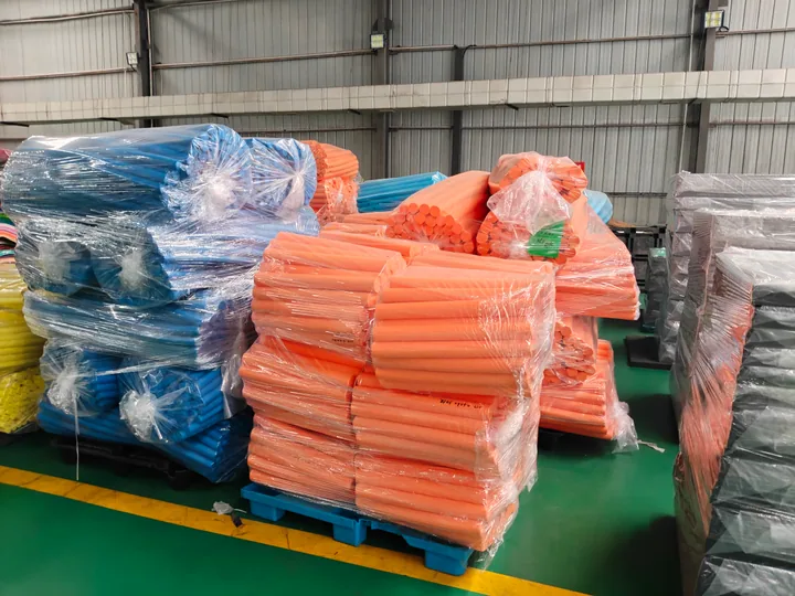 Packed foam rolls